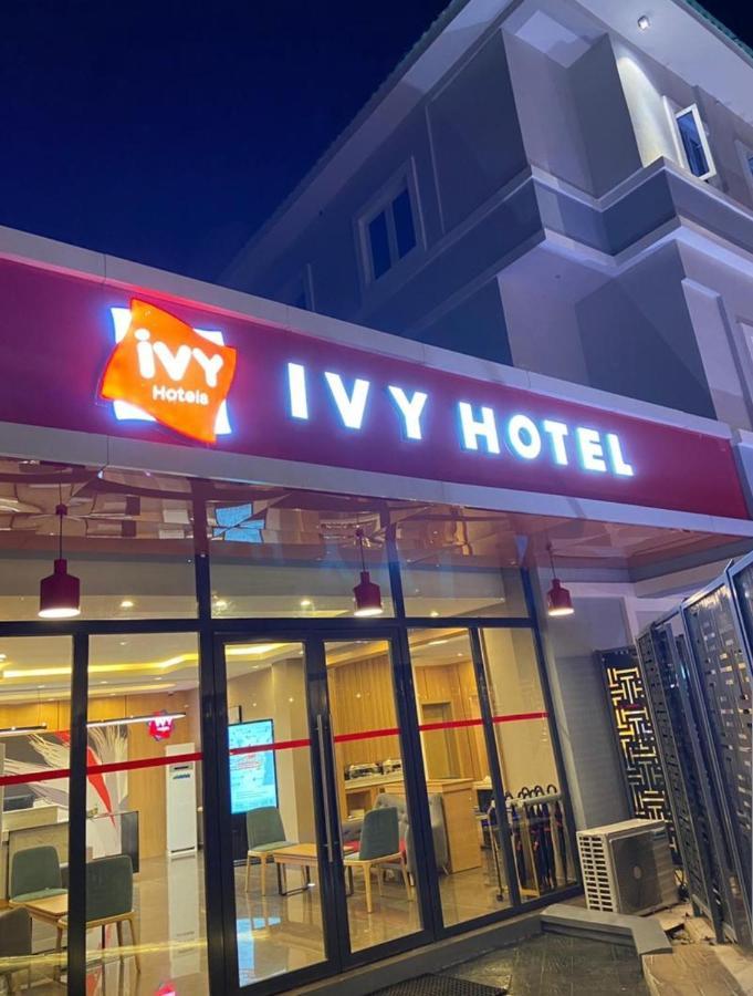 Ivy Hotel Emerald Ікеджа Екстер'єр фото