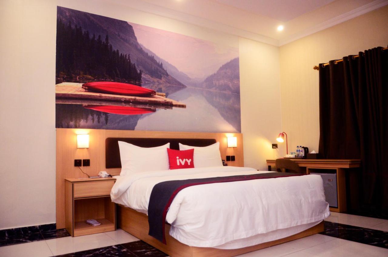 Ivy Hotel Emerald Ікеджа Екстер'єр фото