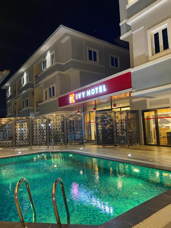 Ivy Hotel Emerald Ікеджа Екстер'єр фото